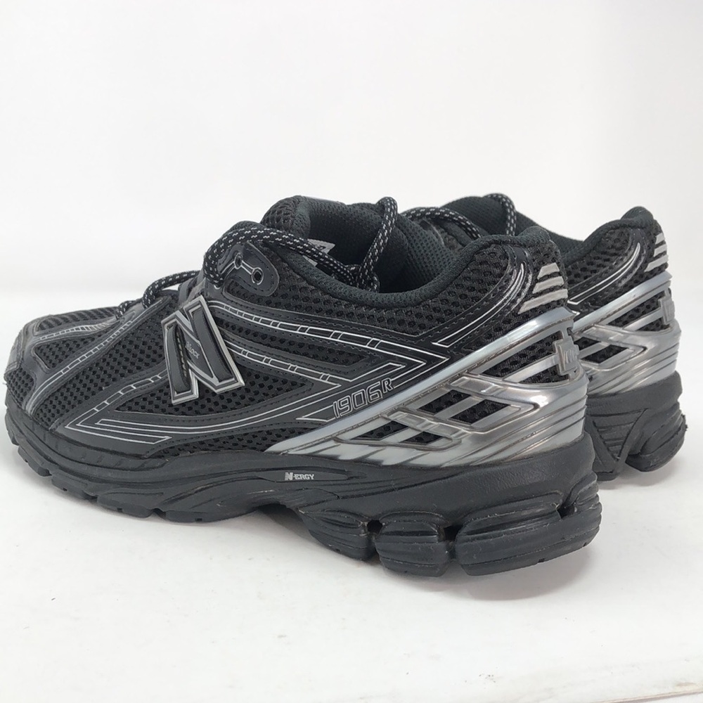 New Balance Mens 1906R Black Grey U1906ROS Classic Sneakers - Size 8.5 - Picture 6 of 16